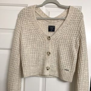 Almost new cute sweater / Abercrombie and Fitch